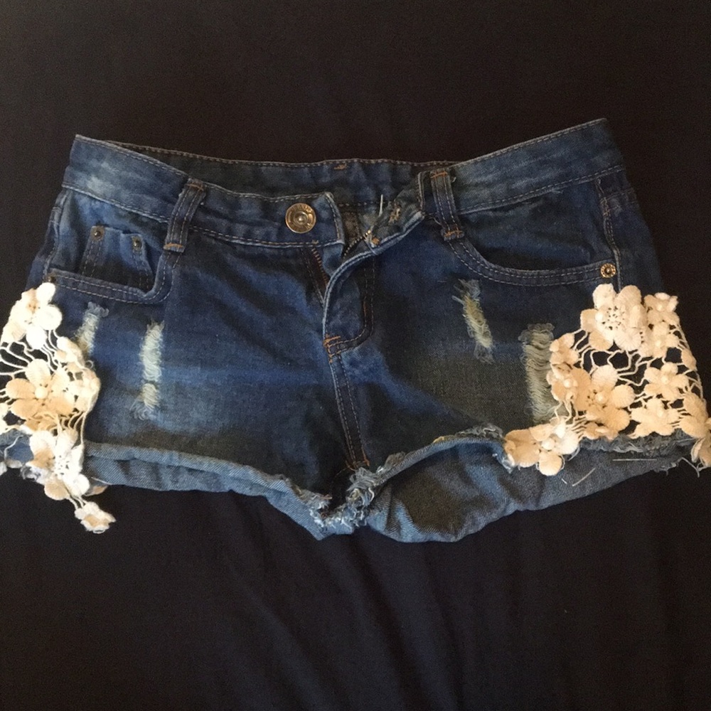 Size M jean shorts